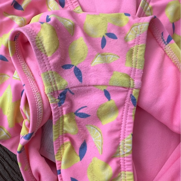 Gap kids lemon bathing suit- size 4yrs - Picture 4 of 4